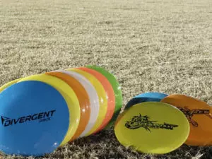 156187777 952332418868835 6208821739146117730 n 1 Divergent Discs is a brand that started out in 2021, they see the complexity of the disc golf world and aim to make things easier. It is a brand that focuses on simplicity. Their main focus is on manufacturing “quality disc golf discs for the rest of us.”