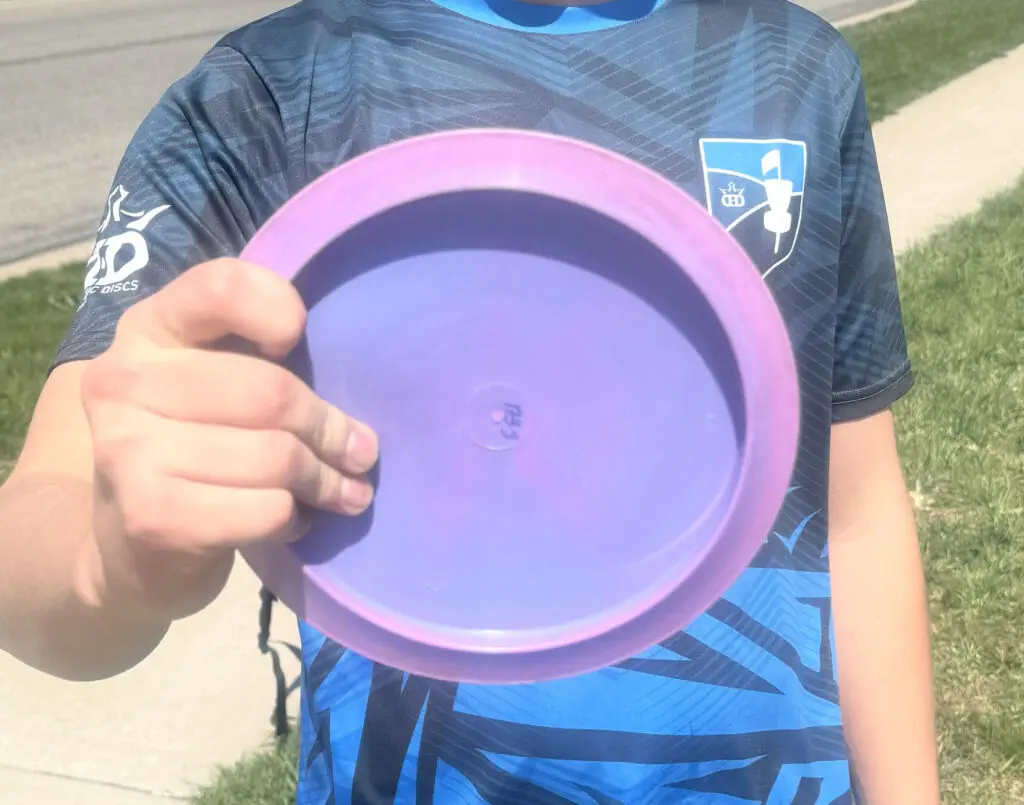 disc golf backhand fan grip