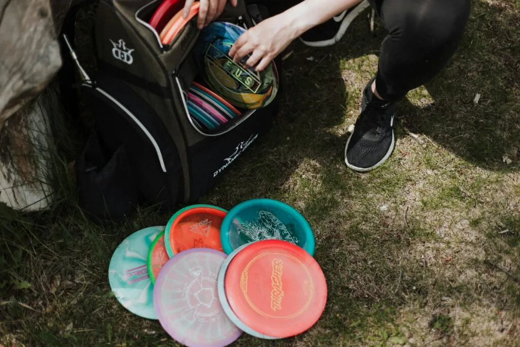 Disc golf bag with discs