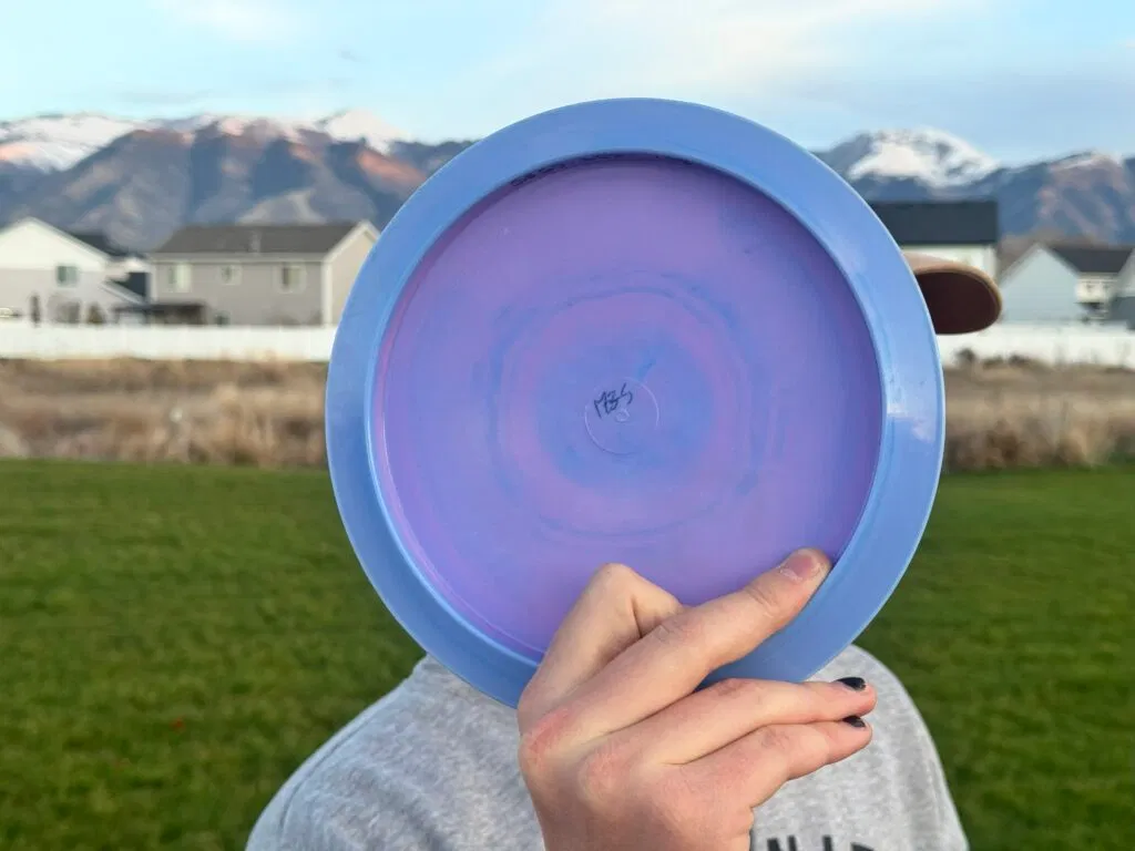 A type of forehand or tomahawk grip