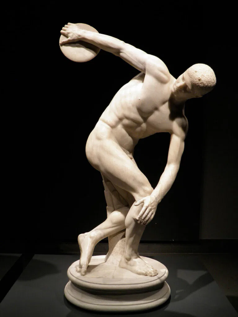 Discobolus statue 